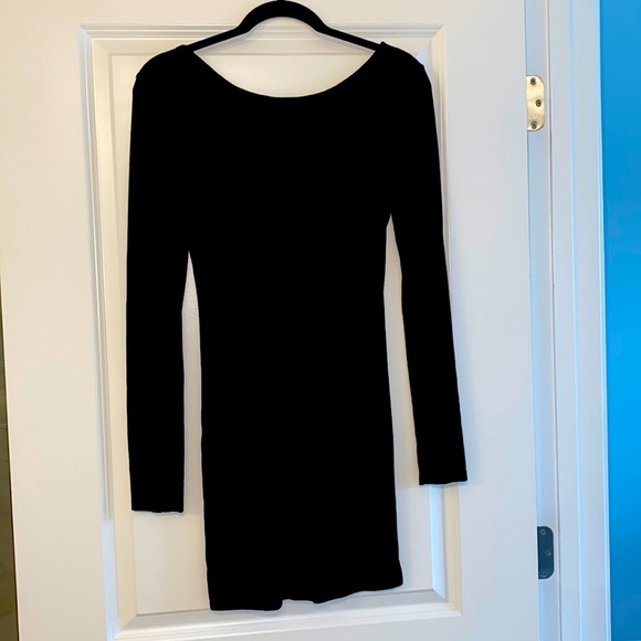 Sexy LBD - Picture 2 of 4